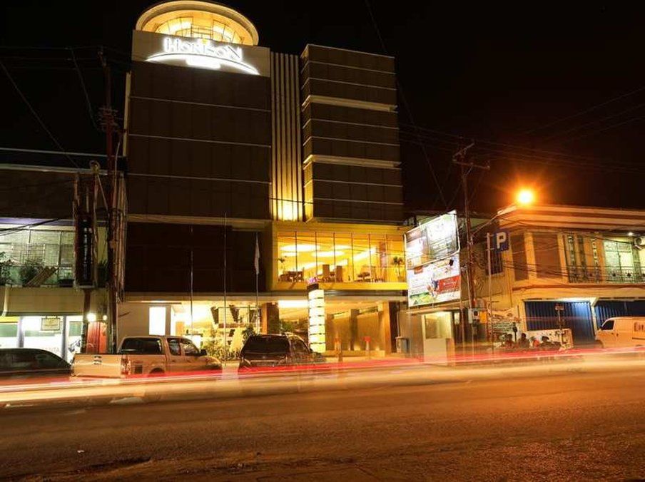 Hotel Horison Samarinda Exterior foto